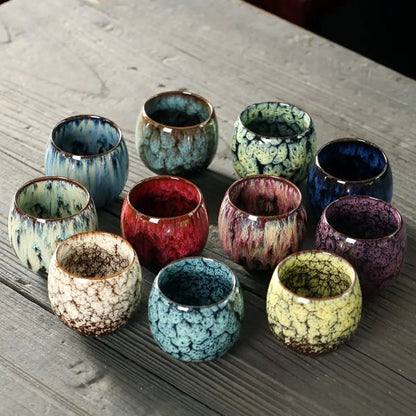 Keramische Kopjes met Kiln Transformatie in Japanse Stijl